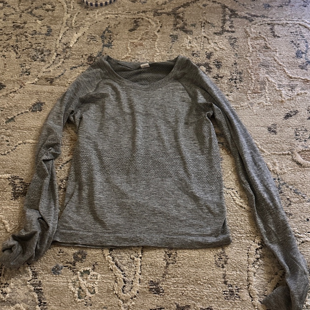 lululemon athletica Charcoal Long Sleeve Top